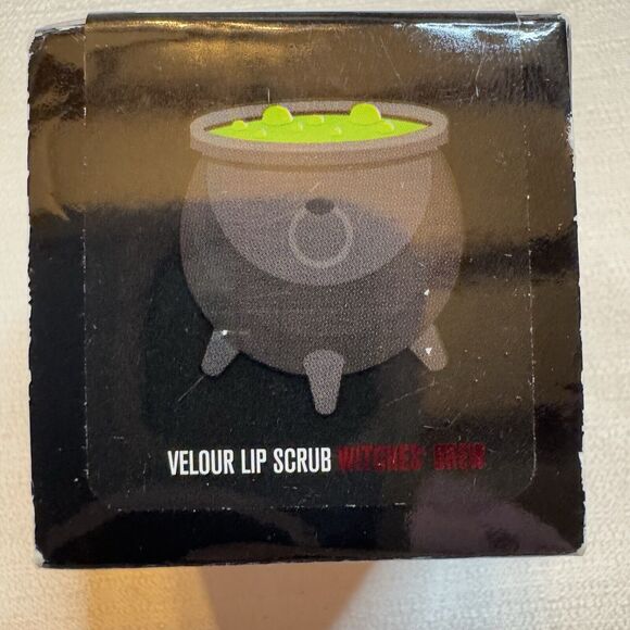 Jeffree Star Cosmetics Velour Lip Scrub Witches Brew BRAND NEW IN BOX SEALED - Picture 2 of 5